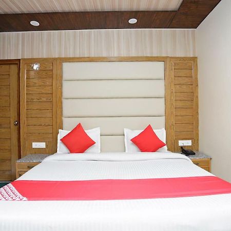 מוסורי Oyo 39066 Hotel Star View מראה חיצוני תמונה