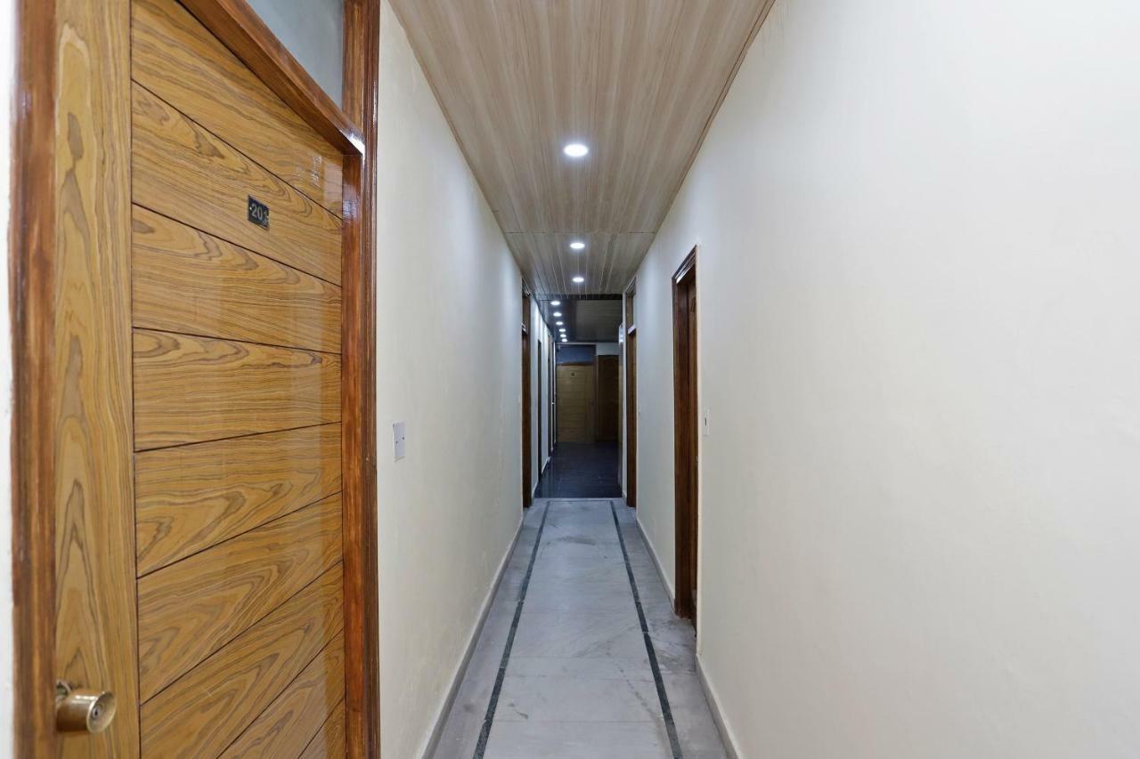 מוסורי Oyo 39066 Hotel Star View מראה חיצוני תמונה