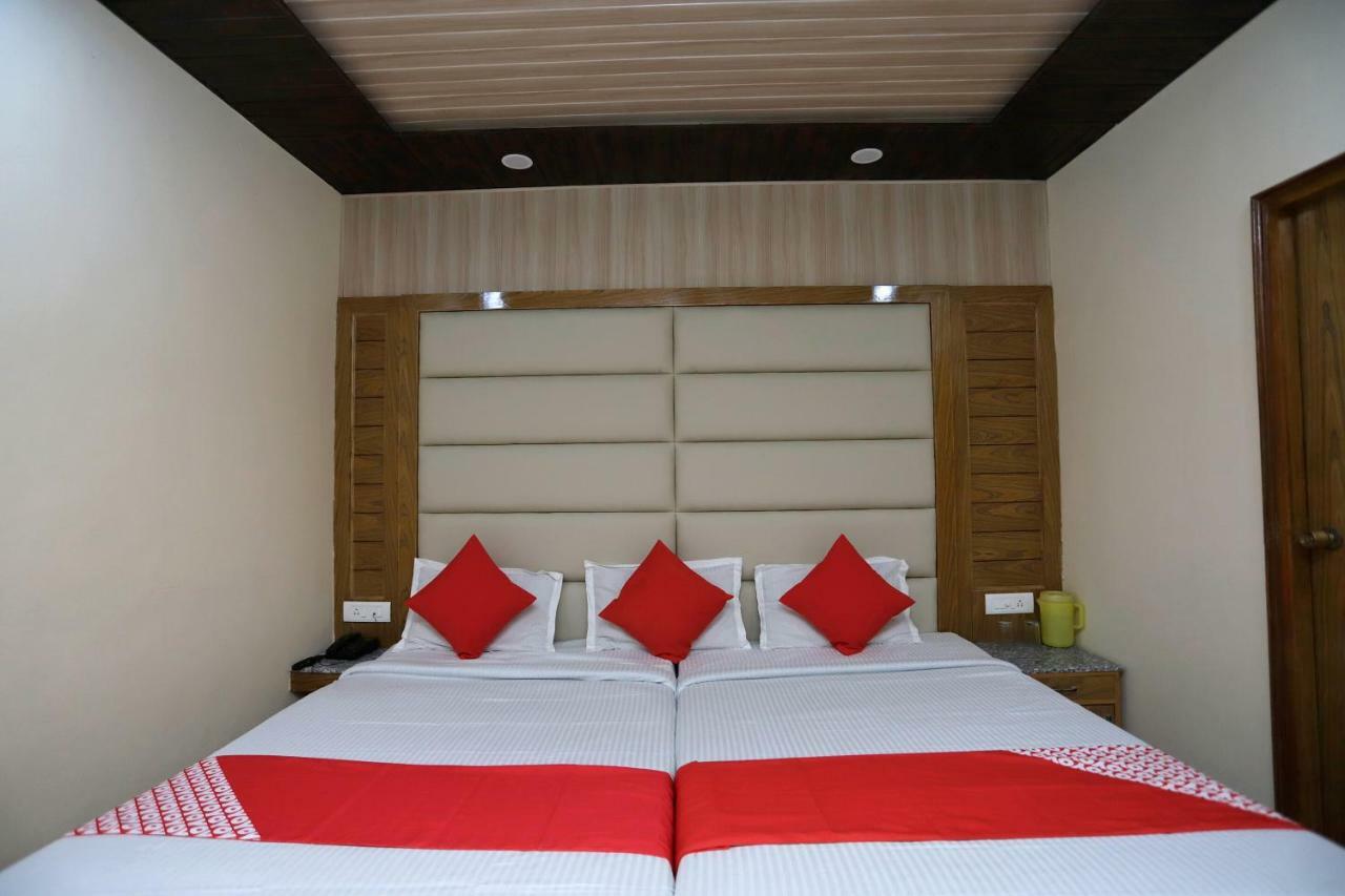 מוסורי Oyo 39066 Hotel Star View מראה חיצוני תמונה